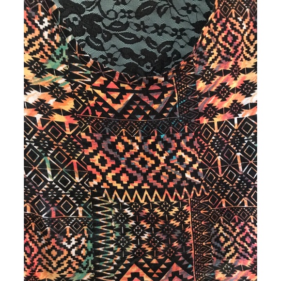 Tribal Crop Top - Picture 4 of 6